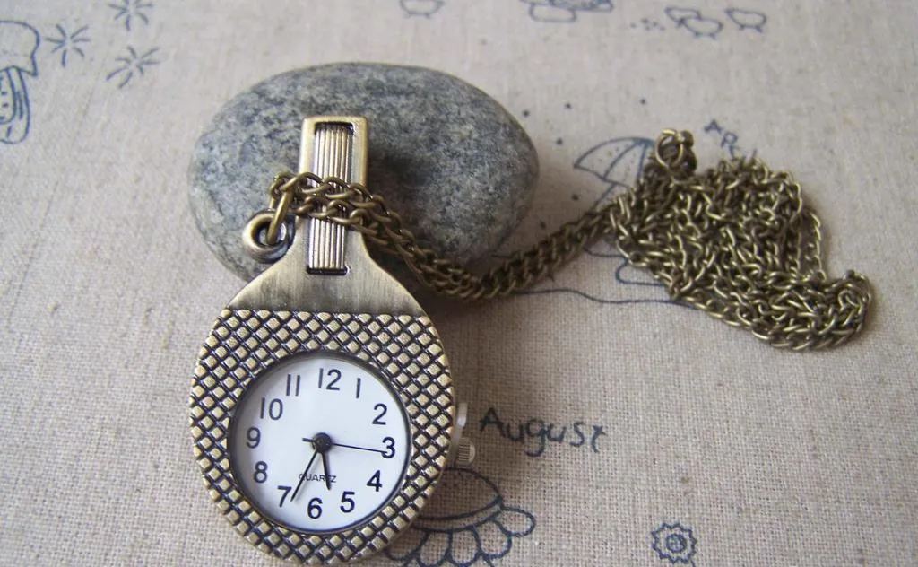 1 PC of Antique Bronze Tennis Racket Pocket Watch A4614