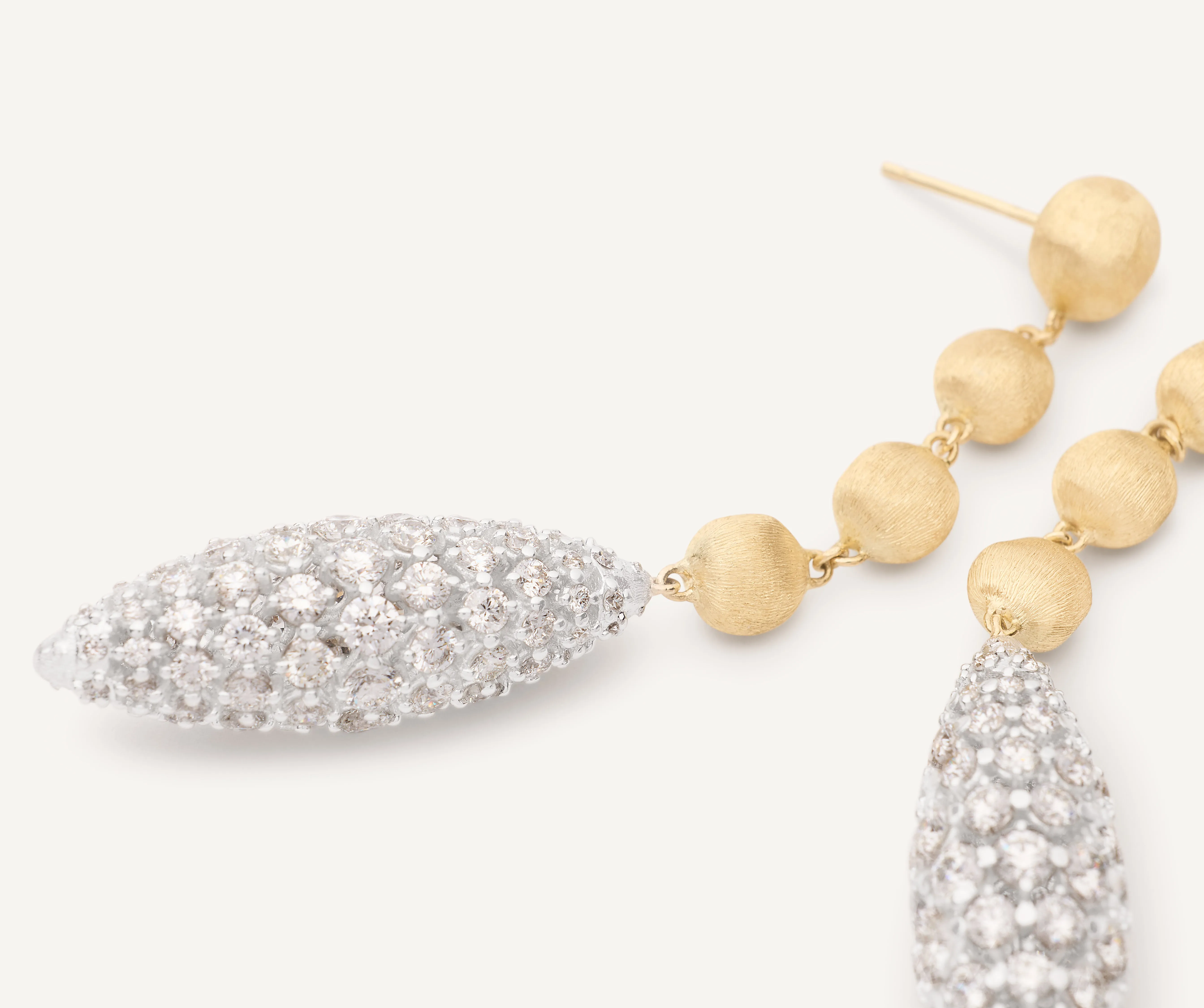 18K Yellow Gold Chandelier Earrings With Diamonds