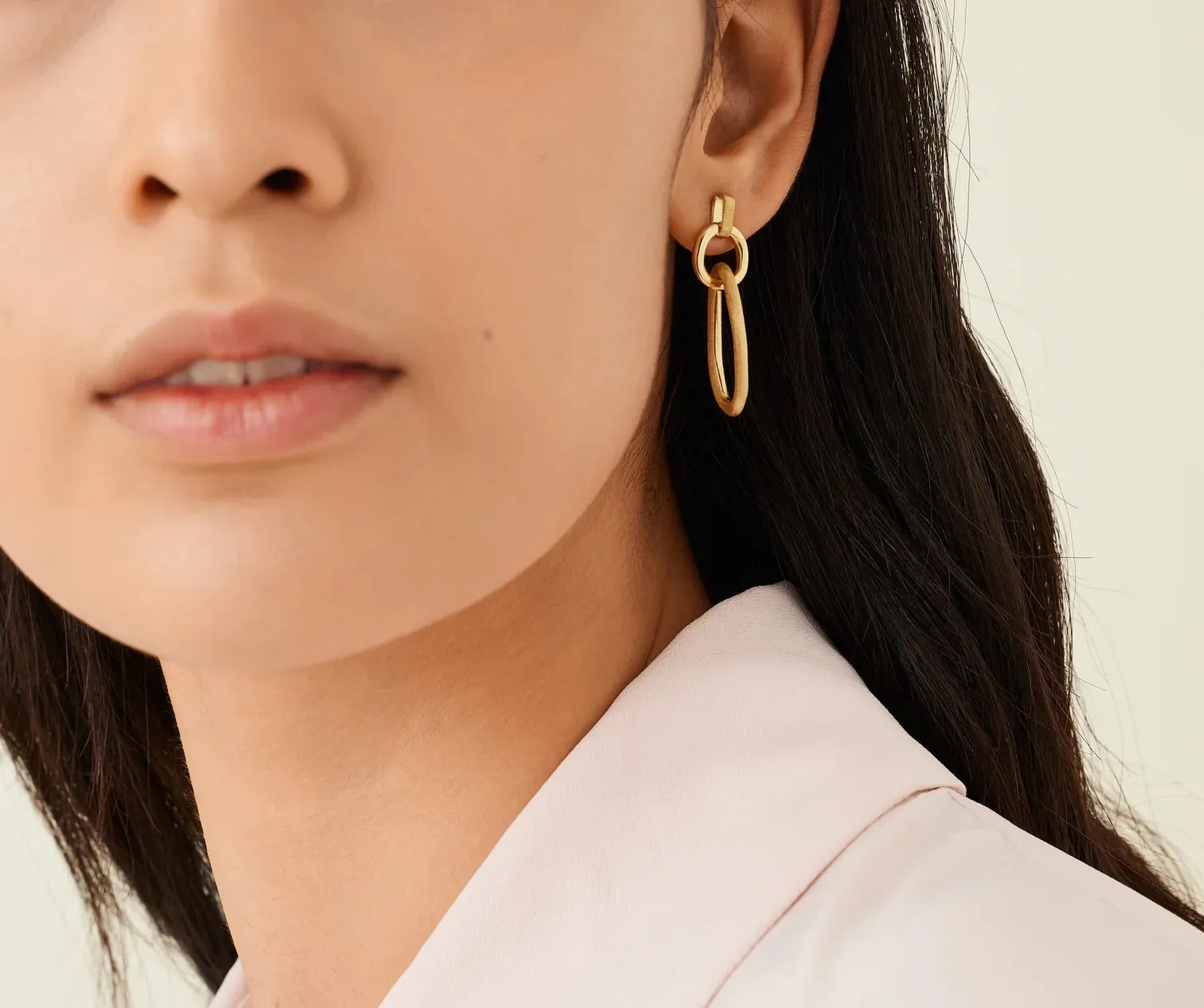 18K YELLOW GOLD POLISHED & ENGRAVED LINK DROP EARRINGS FROM THE JAIPUR LINK COLLECTION