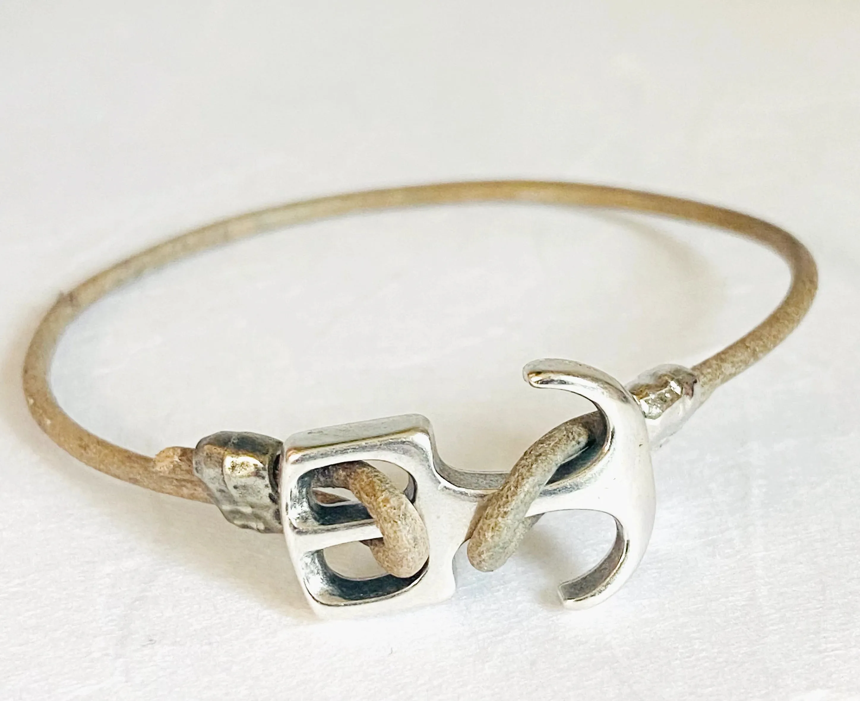 Anchor Bracelet/Nautical Jewelry/Brass Anchor/Nautical Theme/Anchor and Leather Bracelet/Leather Jewelry/ONE BRACELET