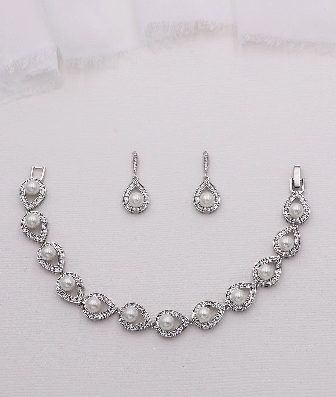 Annabel Pearl Jewelry Set