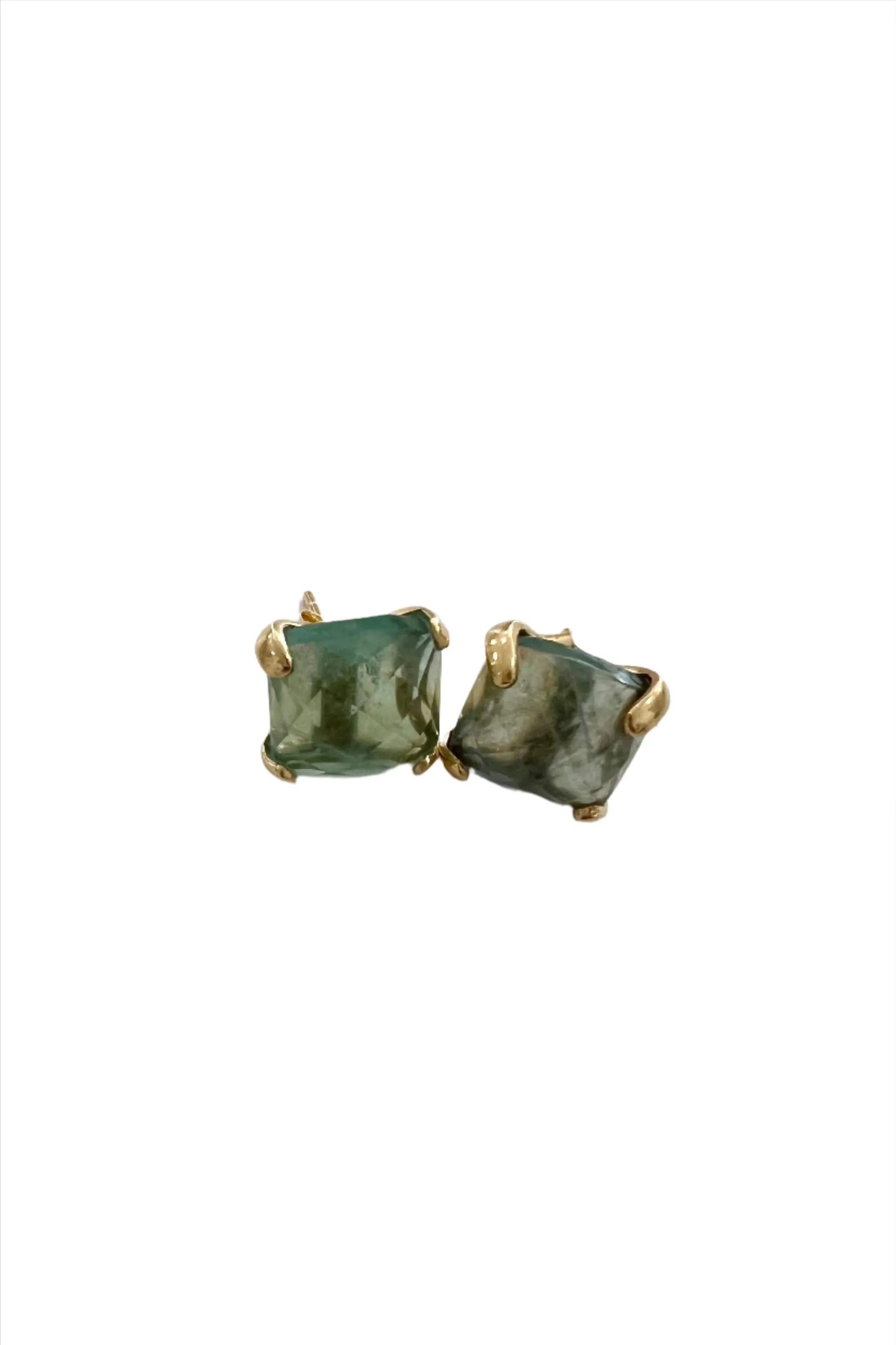 Apatite Four-Prong Studs