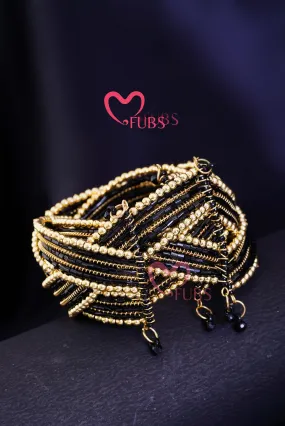Beauty Elegance Crossover Bracelet