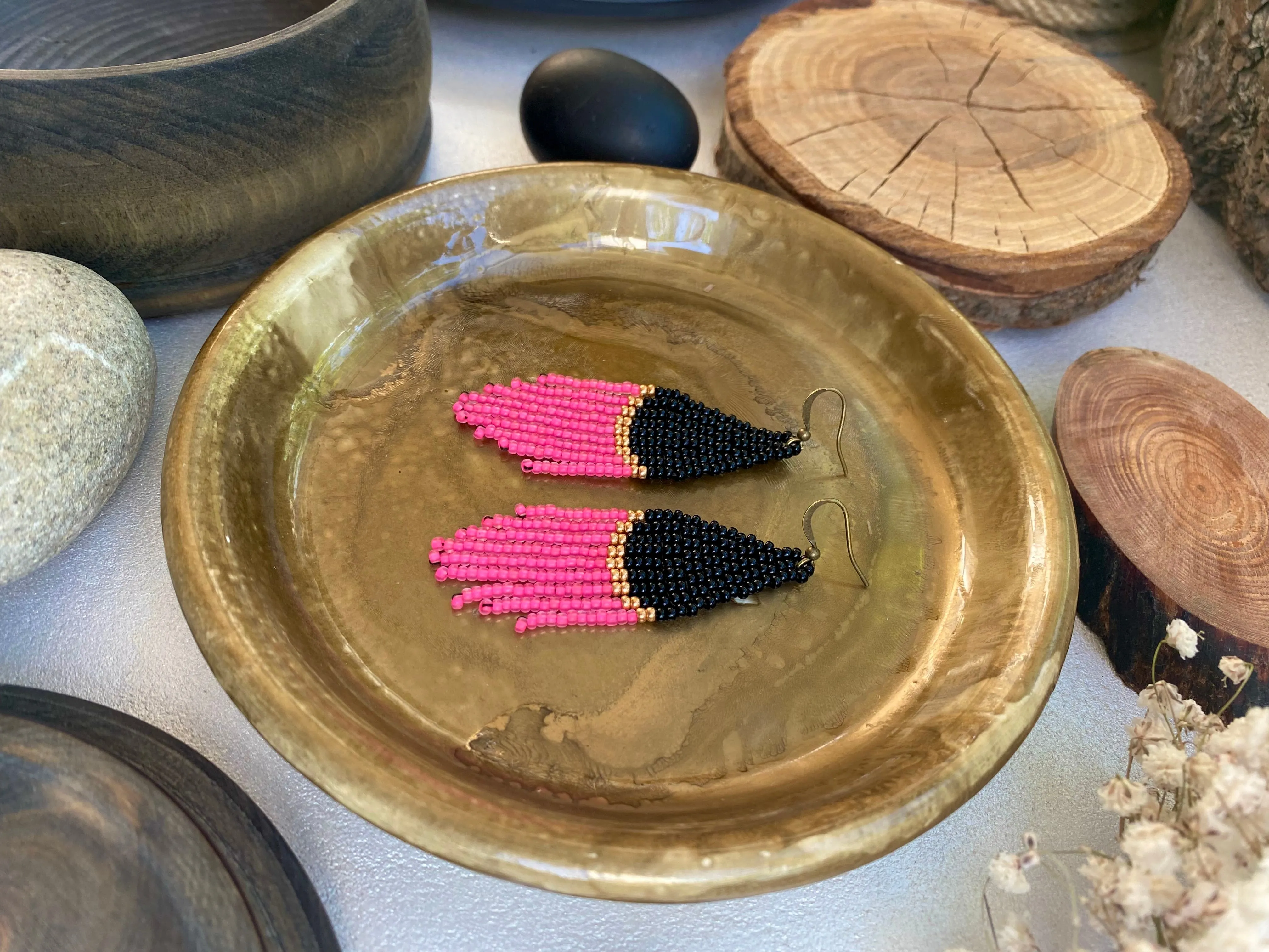 Black Gold Pink Seed Bead Fringe Earrings, Handmade Chandelier Earrings, Aesthetic earrings, Fuchsia Earring, Dangle Statement Earring Boho