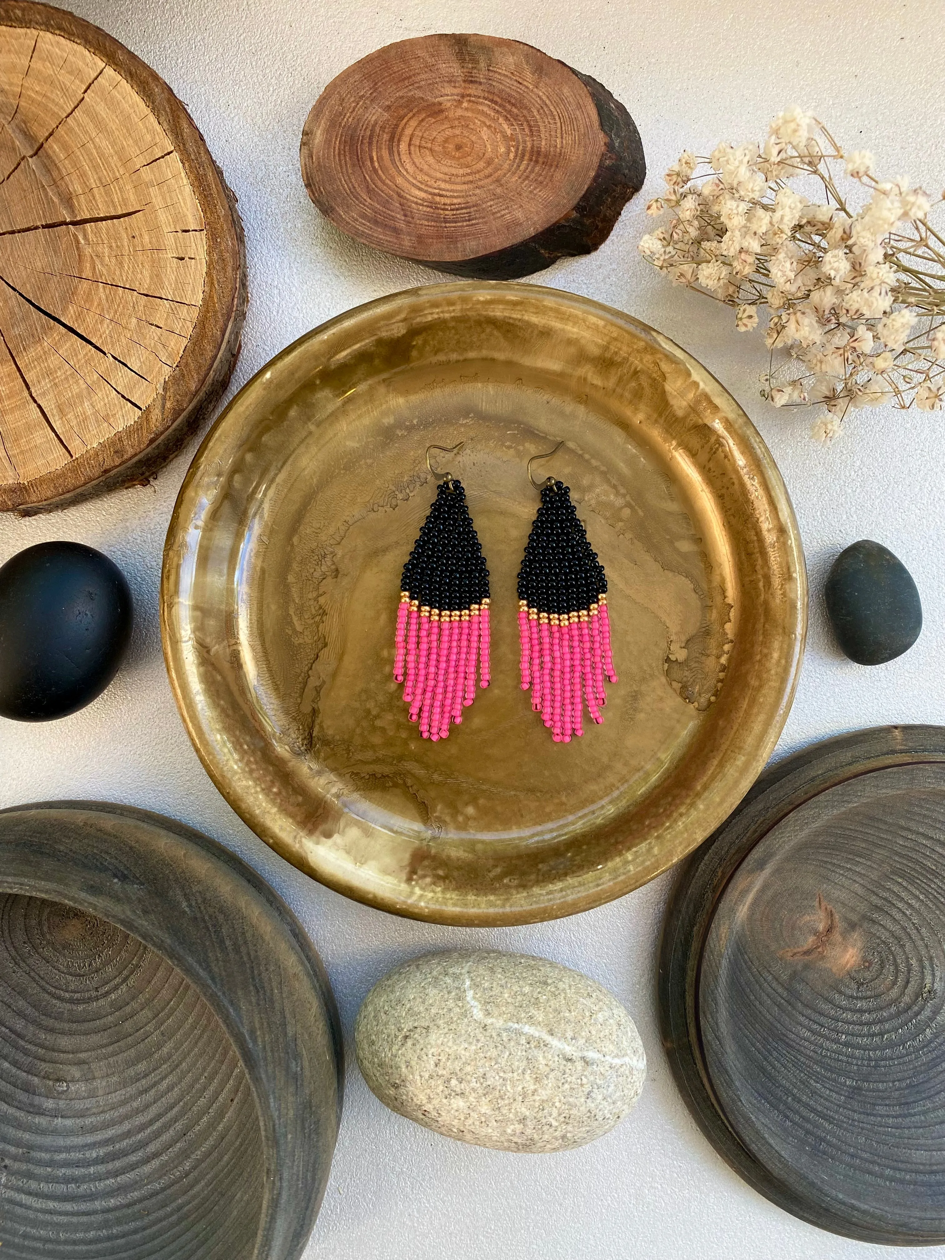 Black Gold Pink Seed Bead Fringe Earrings, Handmade Chandelier Earrings, Aesthetic earrings, Fuchsia Earring, Dangle Statement Earring Boho