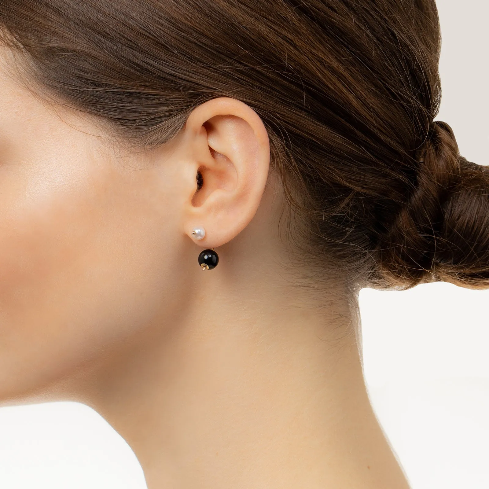 Bumble Bee Earring - Pearl & Onyx