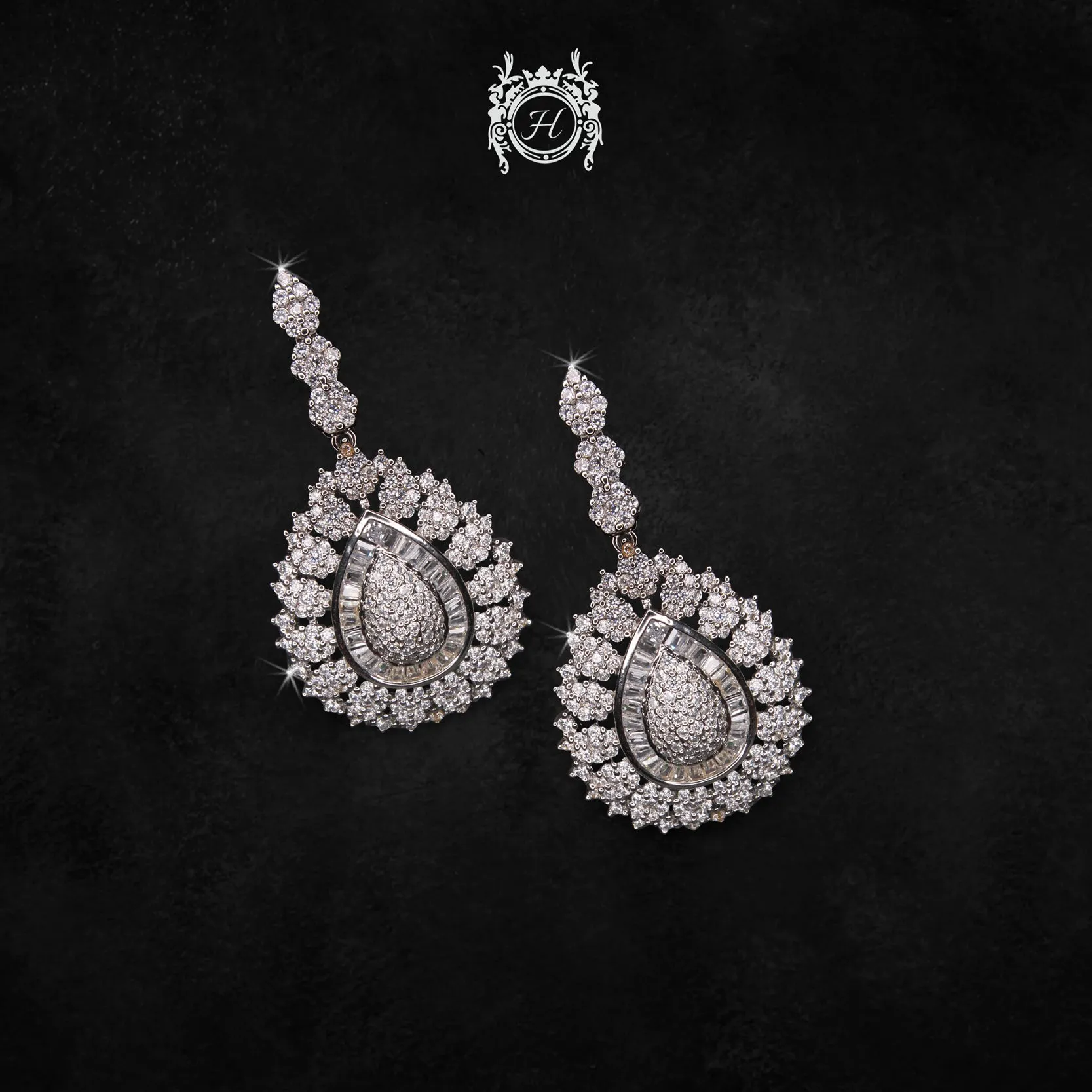 Earrings in Zircons