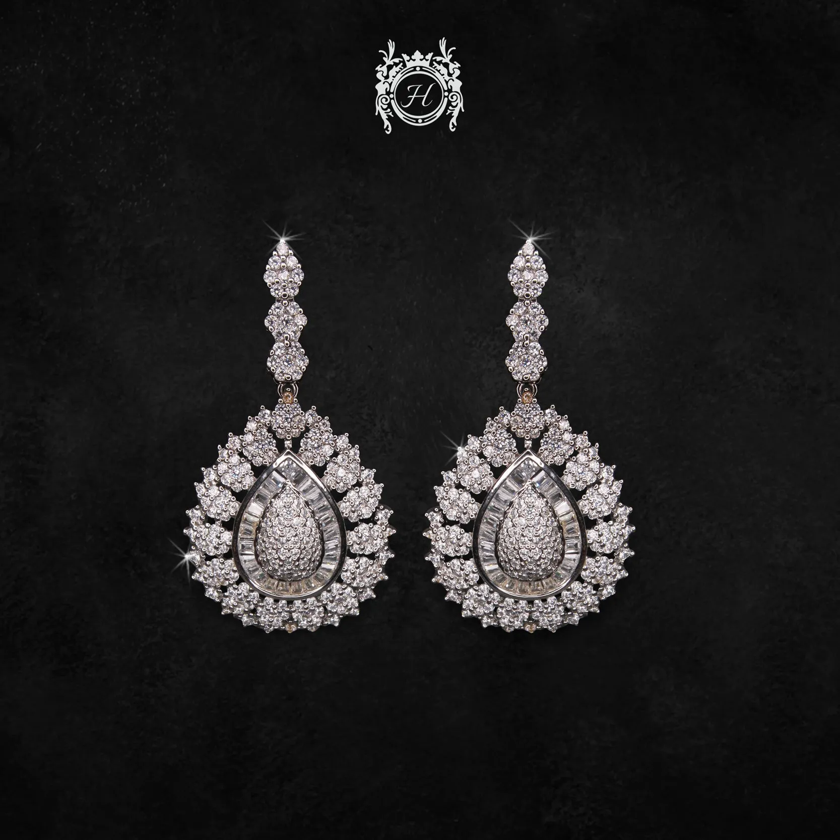 Earrings in Zircons
