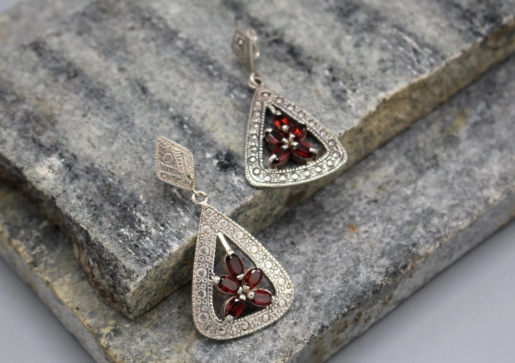 Fine Carving Garnet Inlaid Sterling Silver Dangle Earrings