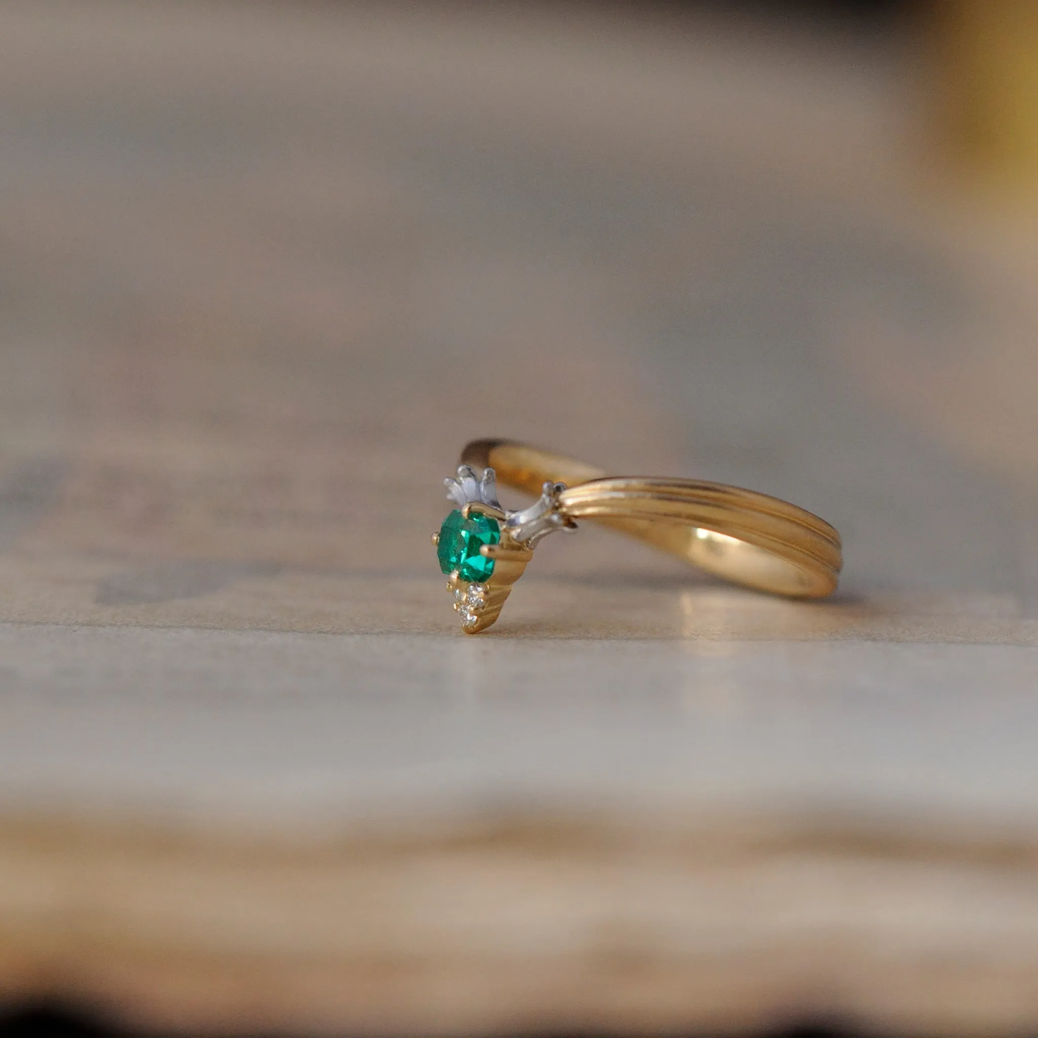 grace line tiara ring エメラルドティアラリング