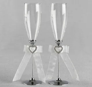 Heart Buckle Wedding Toasting Flutes