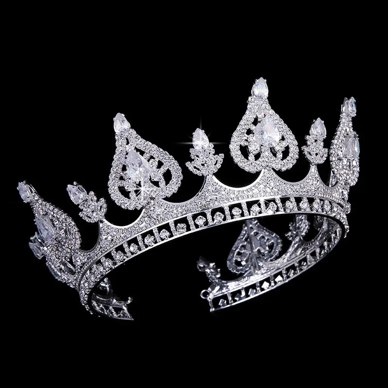 Hearts of Luxury Elegant Cubic Zirconia Crown - High-Quality Zircon