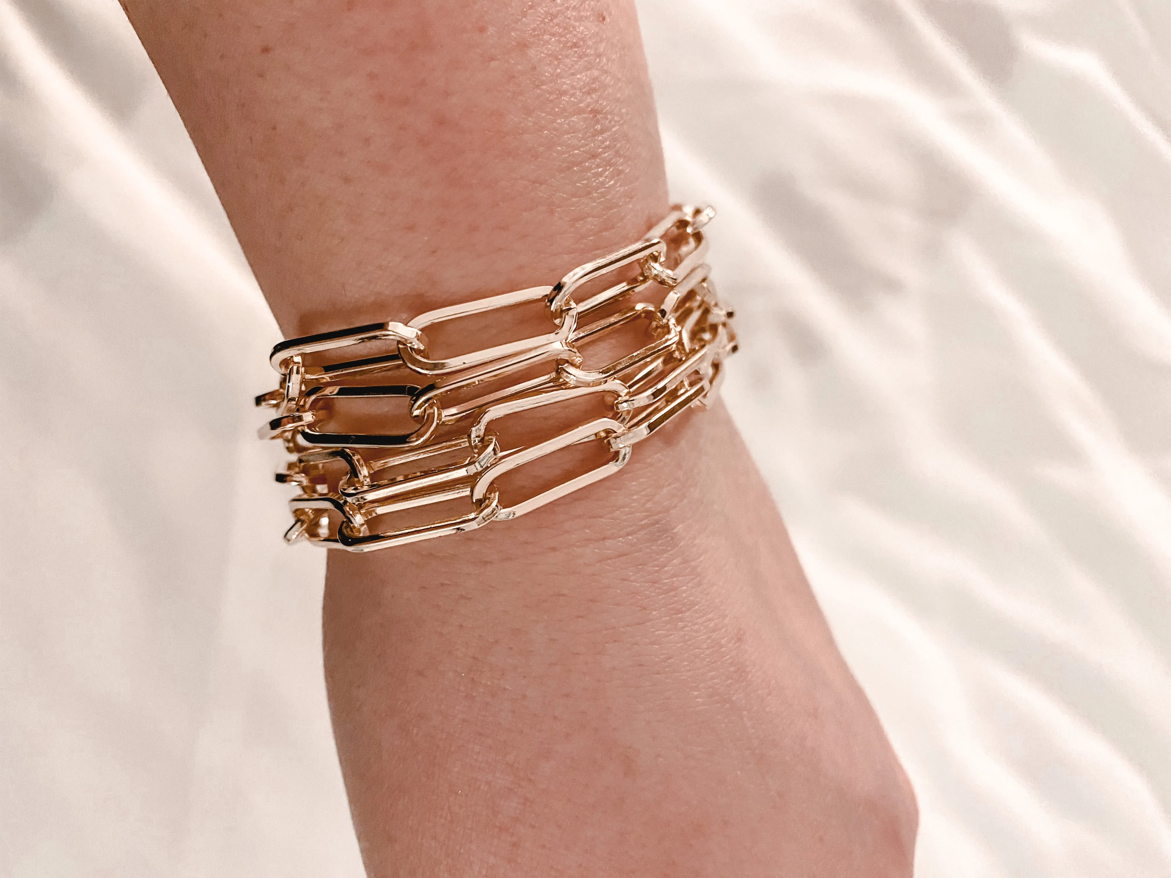 MAGNETIC CHAIN BRACELET STACKS
