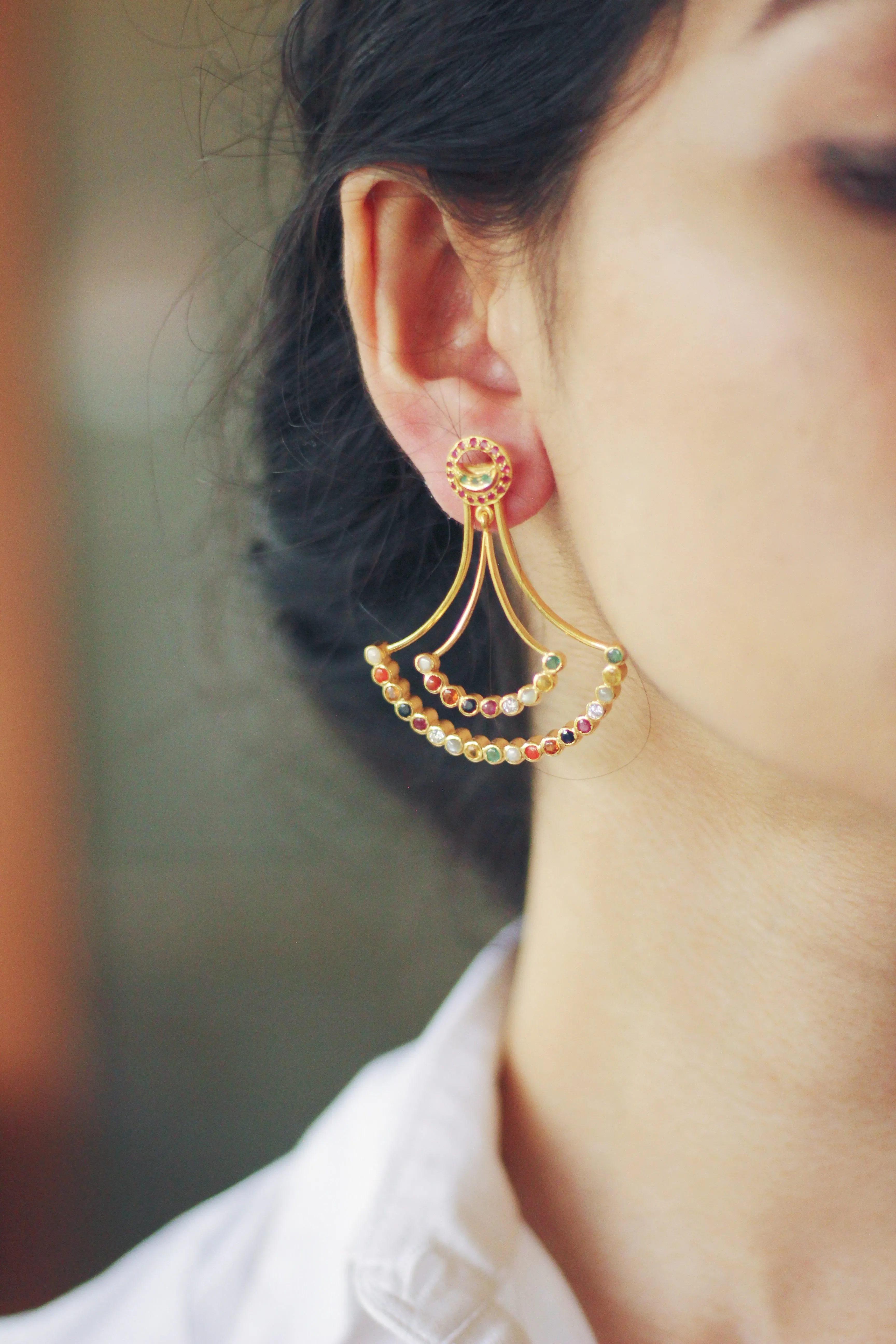 Navaratna Layered Lunar Cycle Chandelier With Moon Stud