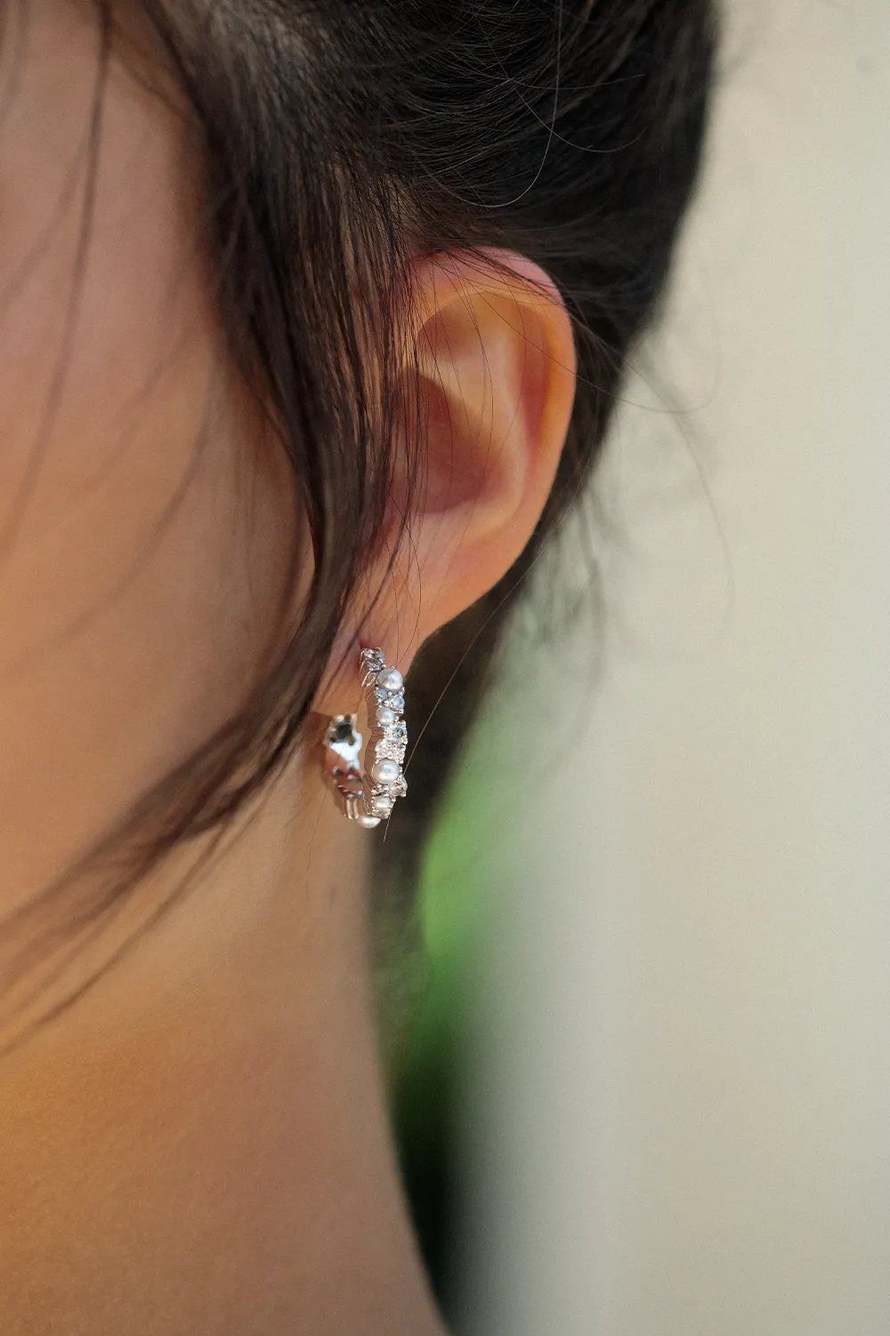 Pearl Zirconia Hoops Silver