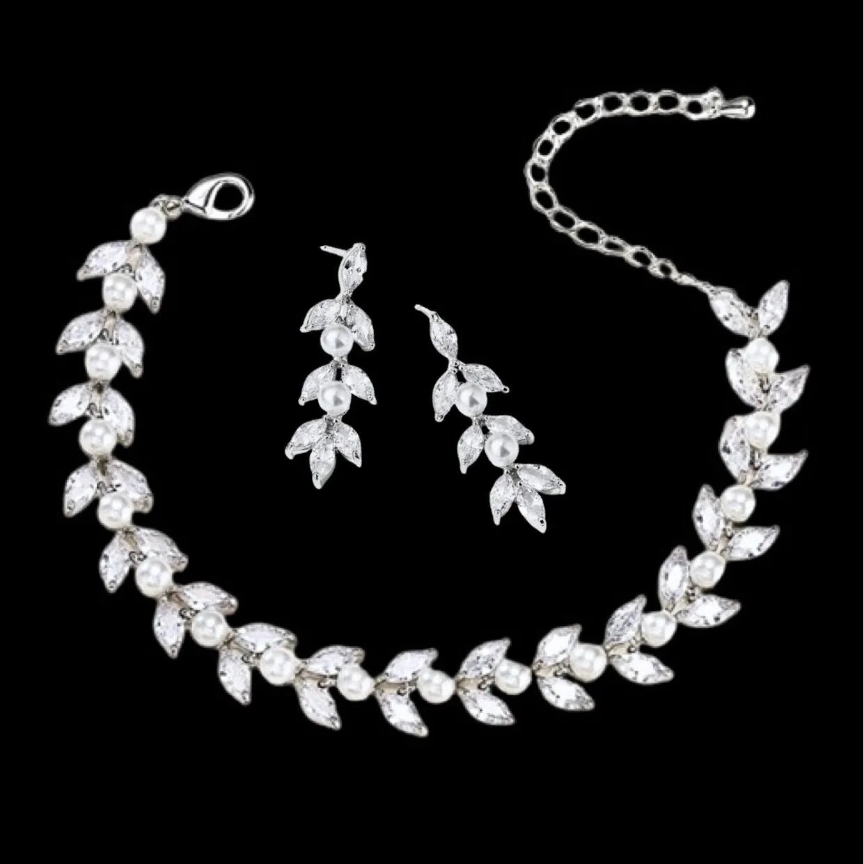 "Sadie" - Pearl Bridal Bracelet - Available in Silver, Rose Gold and Yellow Gold