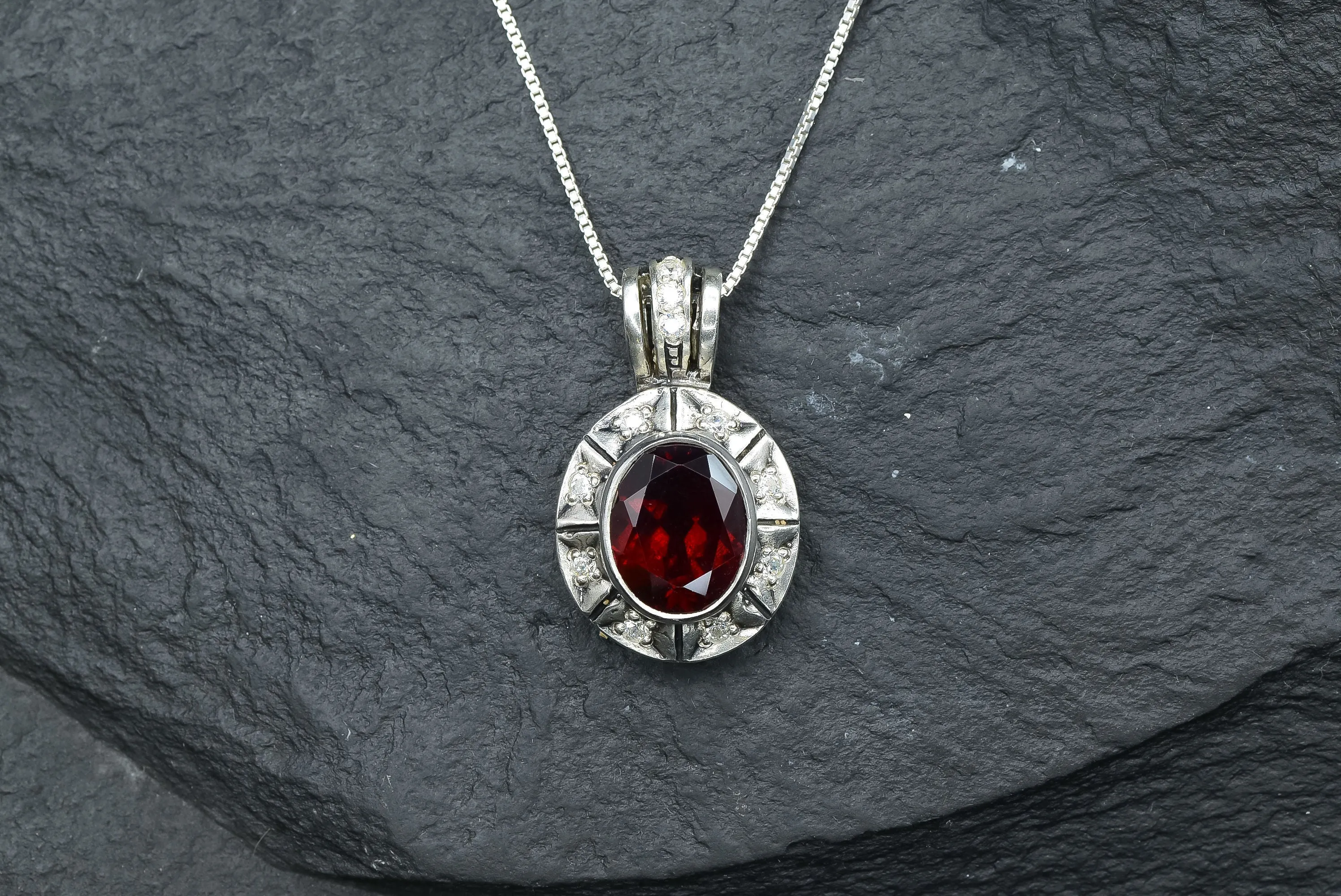 Red Garnet Necklace - Natural Garnet Necklace - Vintage Garnet Pendant