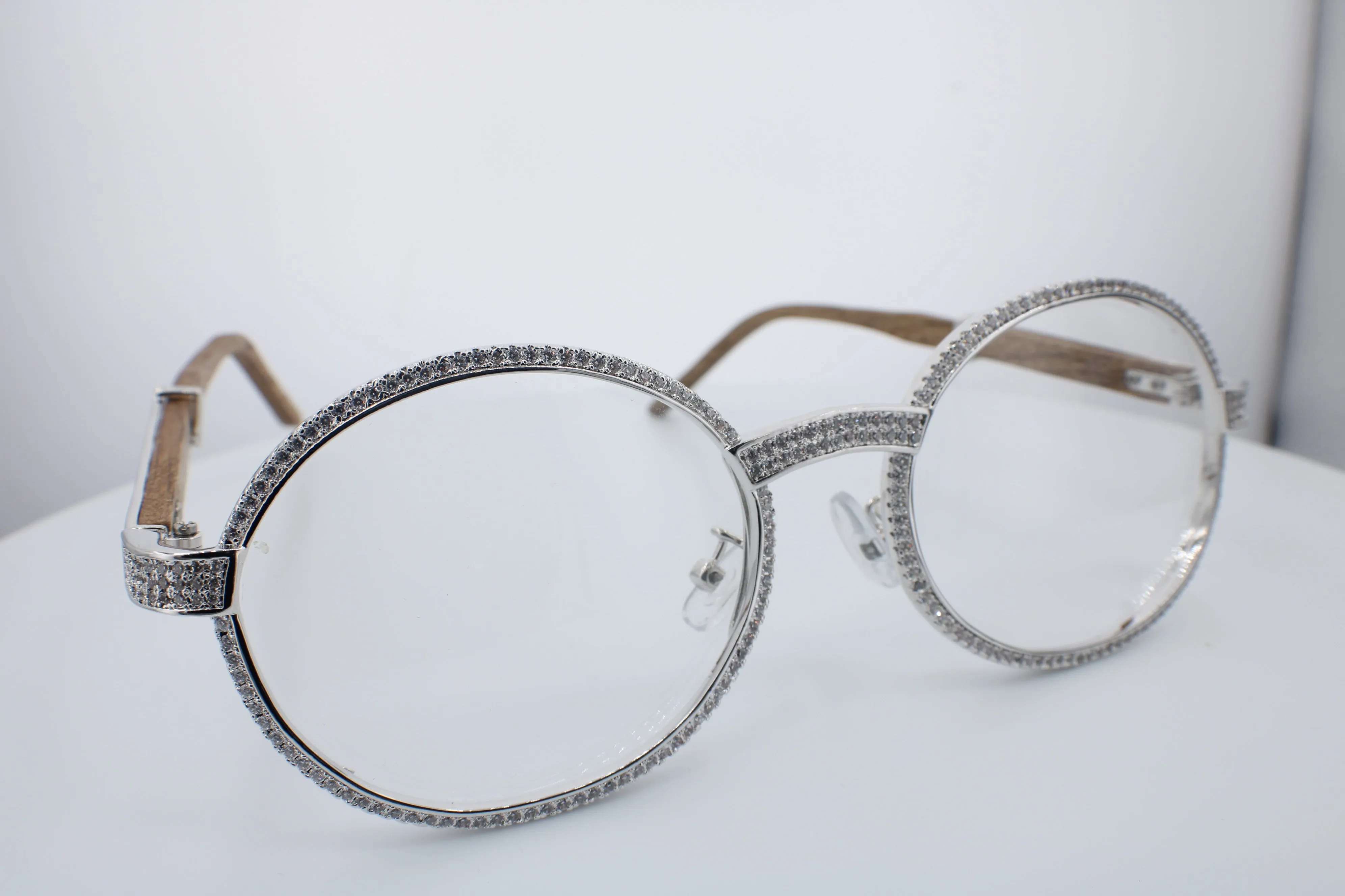 ROUND FRAME DIAMOND GLASSES | Yellow Gold
