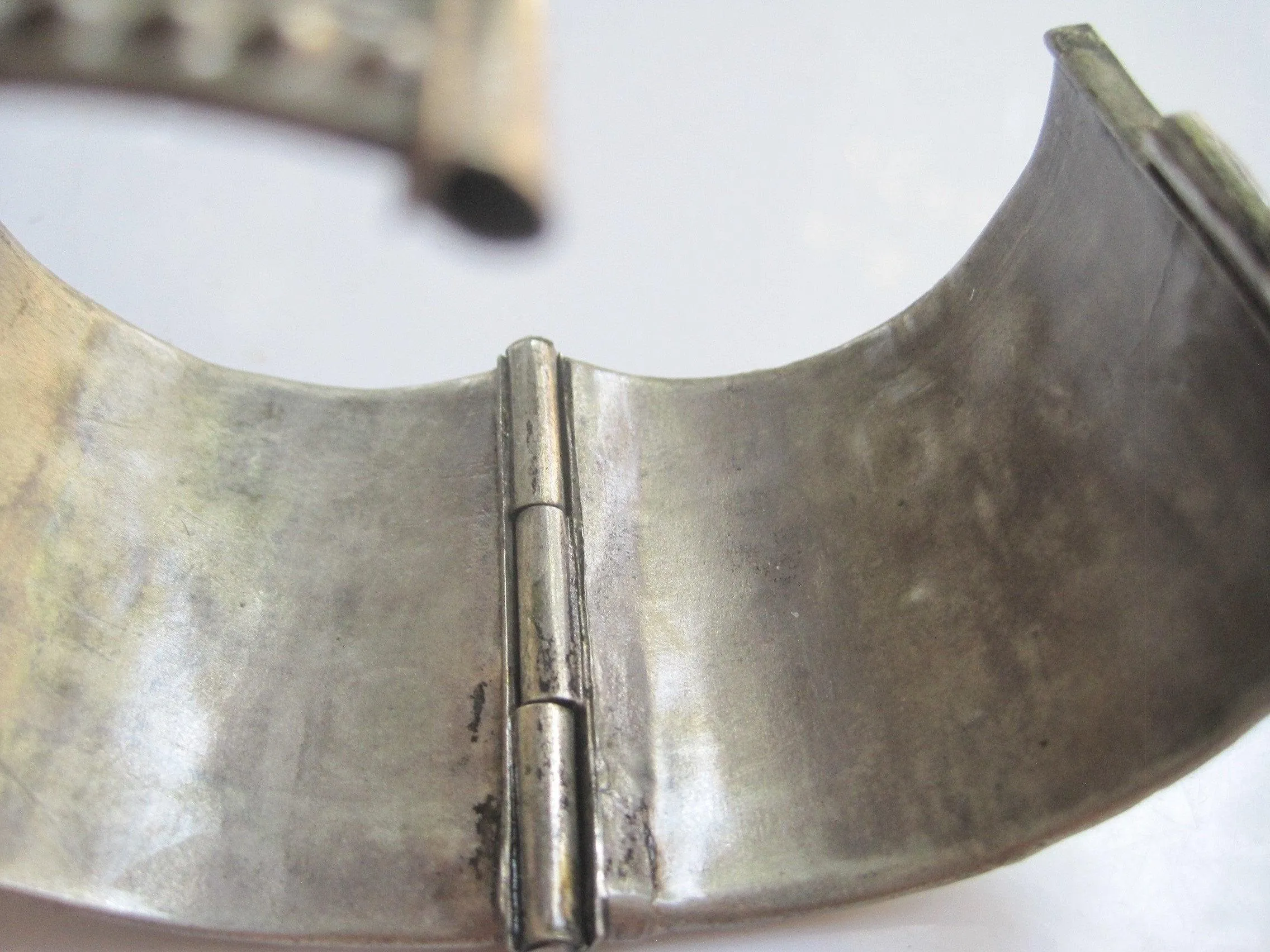 Vintage Tribal Indian Silver Bracelet with Hinge