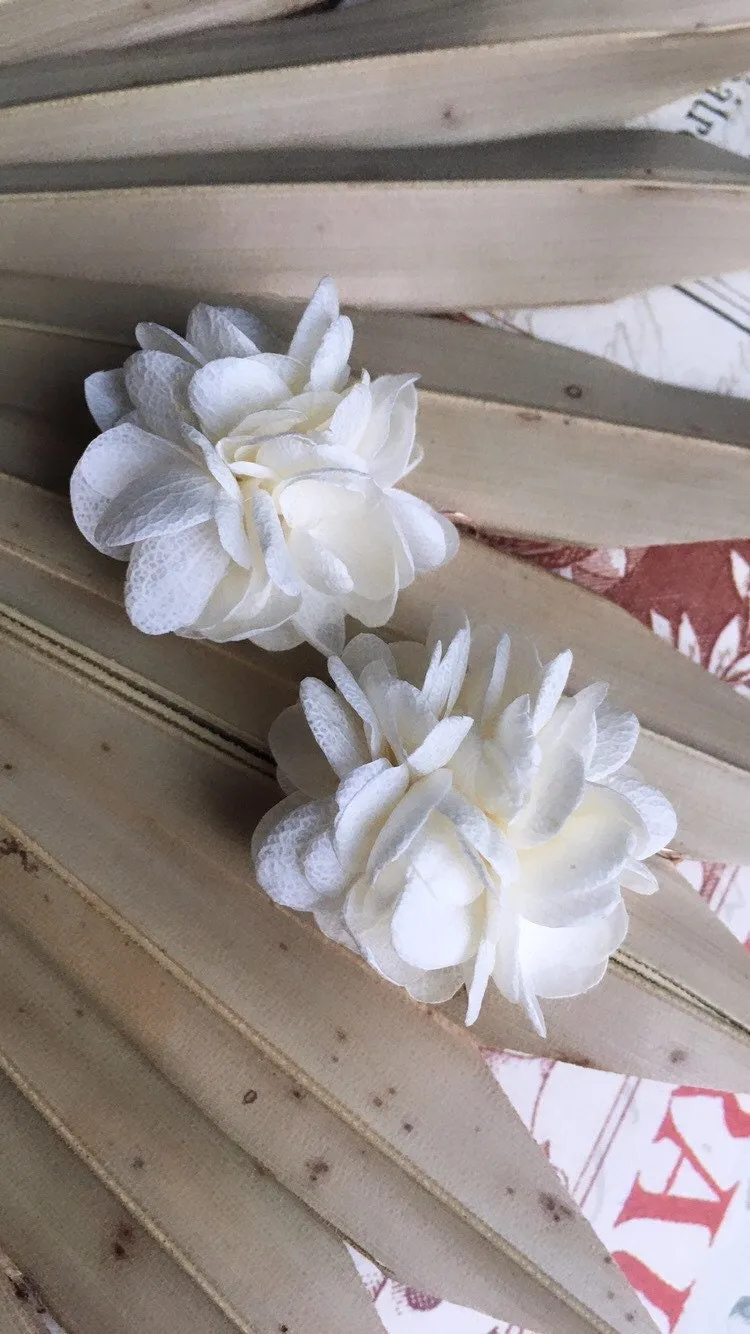White Flower Drop Earrings, Minimal Boho Bridal Jewelry Handmade, Ivory Rustic Wedding Accessories, Preserved Hydrangea 925 Silver Earrings
